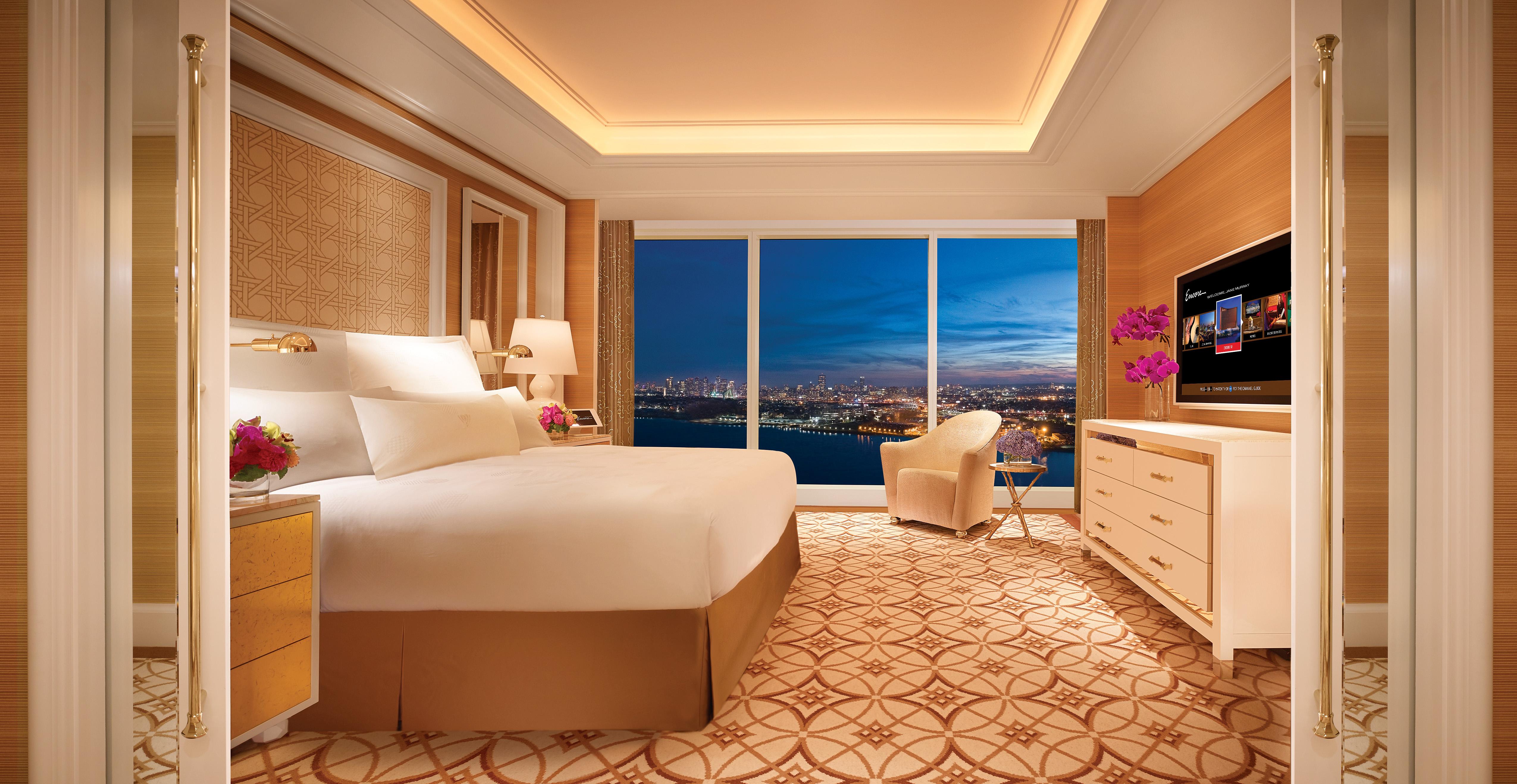 Encore Boston Harbor Everett Exteriör bild A bedroom at The Venetian Resort