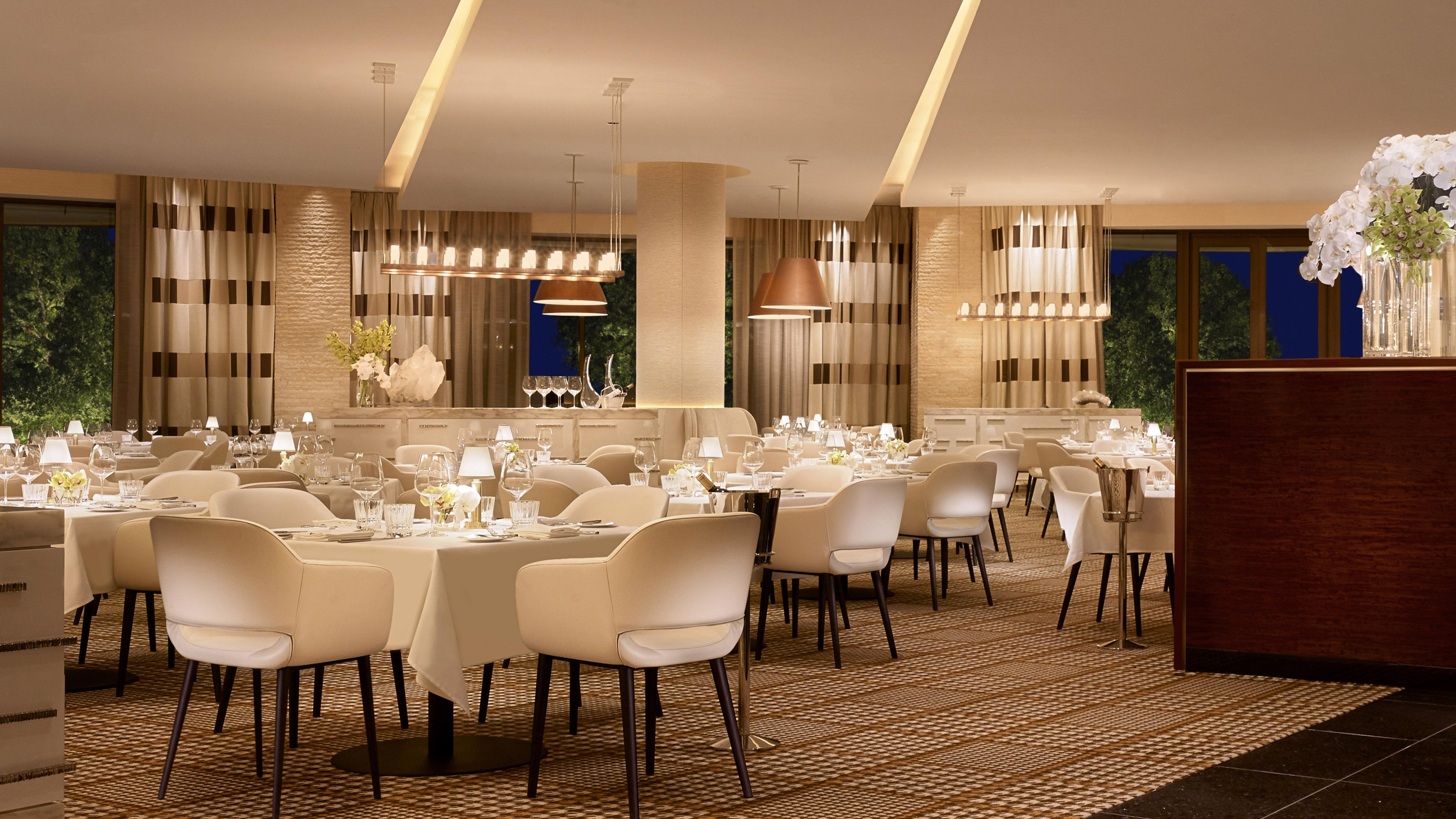 Encore Boston Harbor Everett Exteriör bild The restaurant