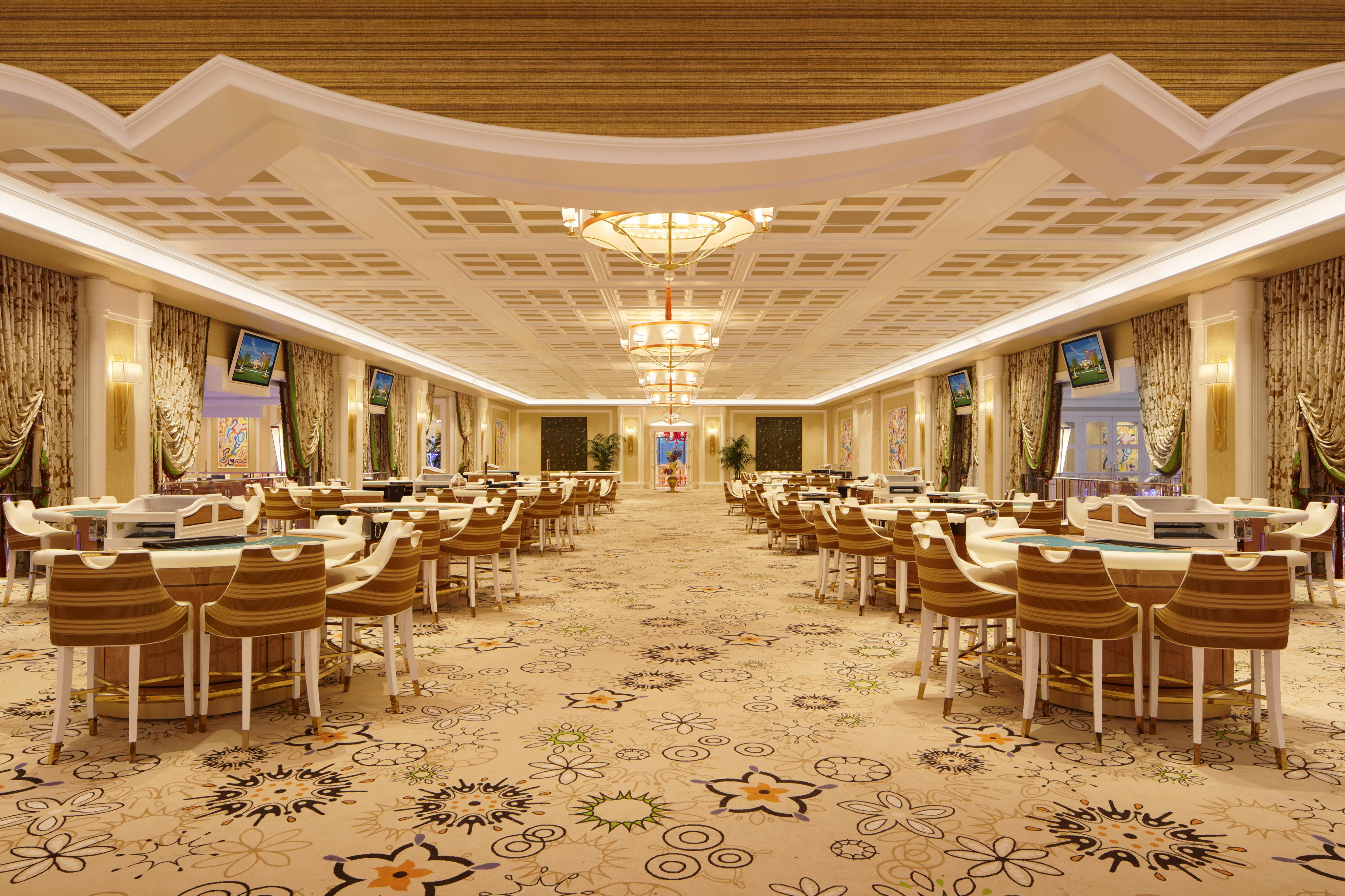 Encore Boston Harbor Everett Exteriör bild The interior of the casino